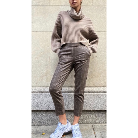 Aritzia Babaton Conan Crop Classic Wool and Cashmere Pants SZ 0 Gray - Picture 2 of 11